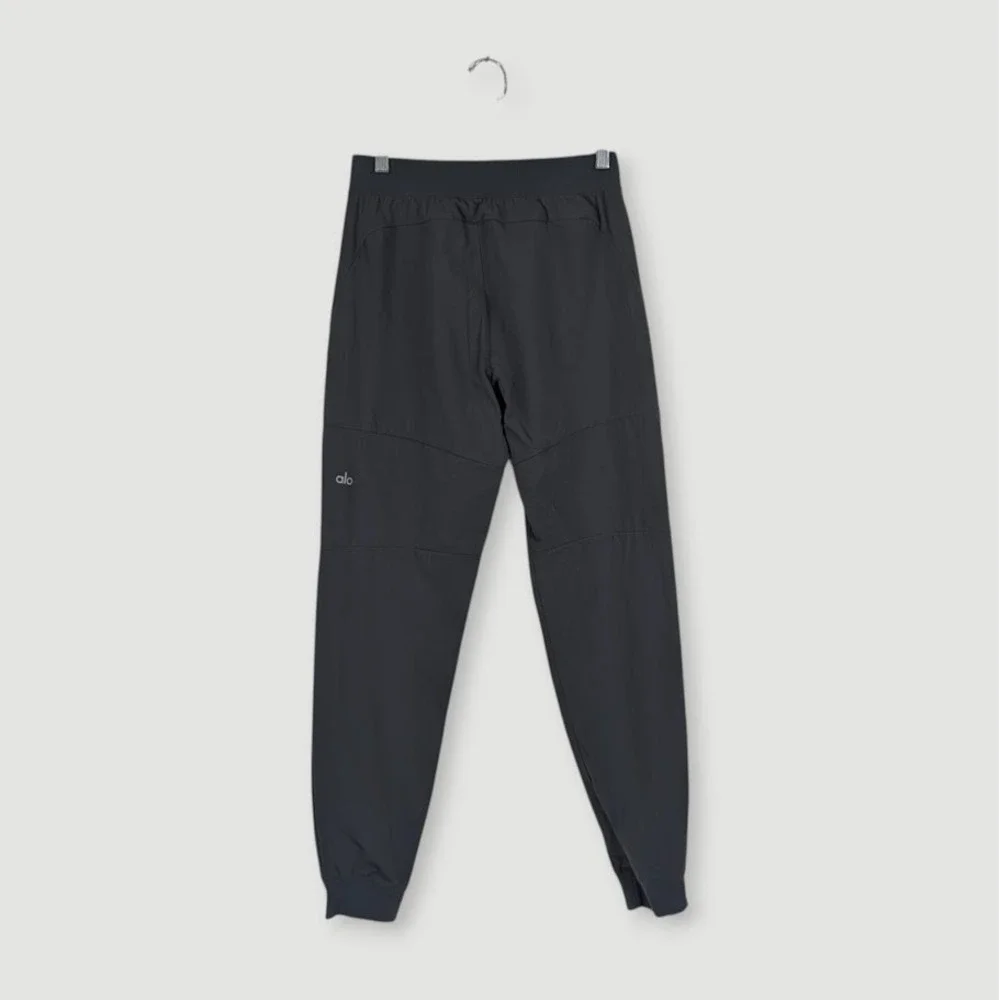 Alo Yoga Co-Op Jogger Pants Mens Small Gray Athleisure Athletic Yoga Training - Picture 4 of 9